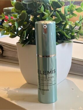 ELEMIS Mint Green Eye Renewal Pump
